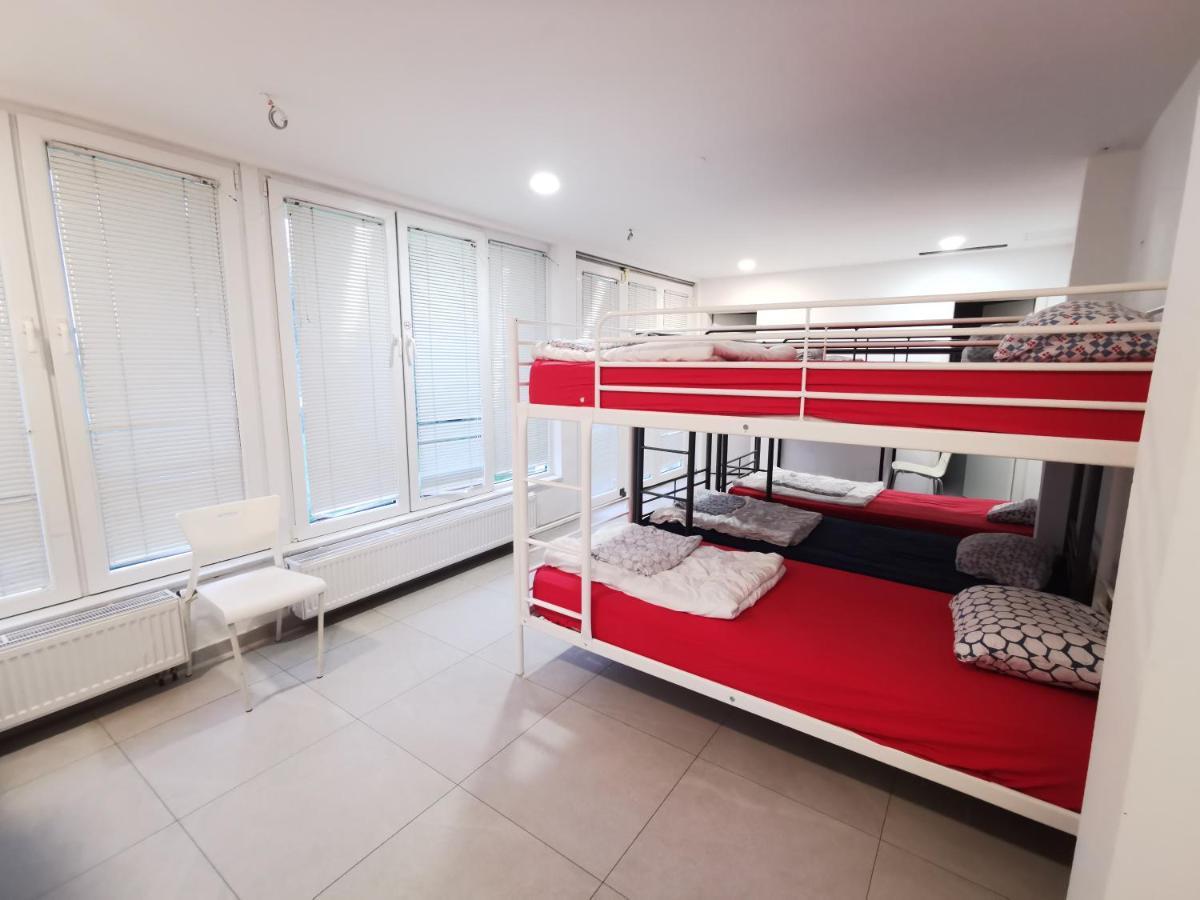 Simbol Rooms With Free Private Parking Любляна Экстерьер фото