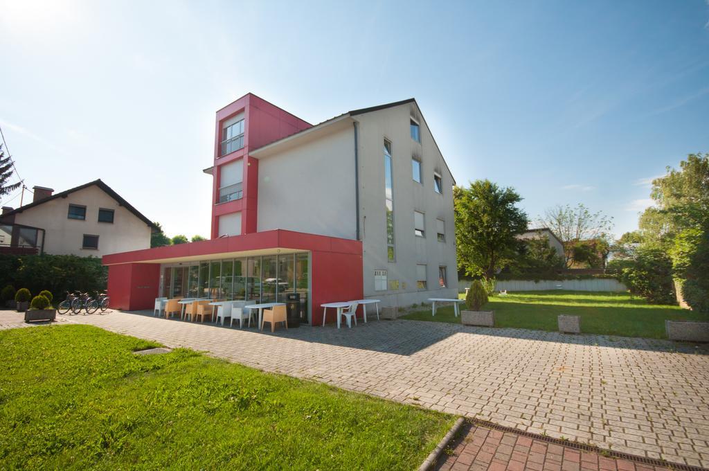 Simbol Rooms With Free Private Parking Любляна Экстерьер фото