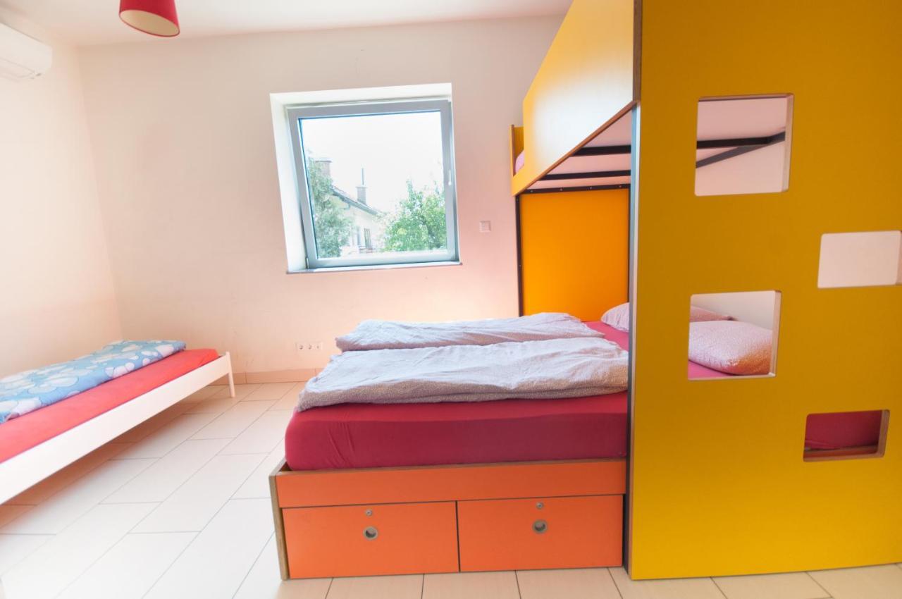 Simbol Rooms With Free Private Parking Любляна Номер фото