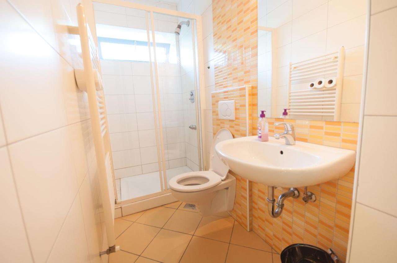 Simbol Rooms With Free Private Parking Любляна Номер фото
