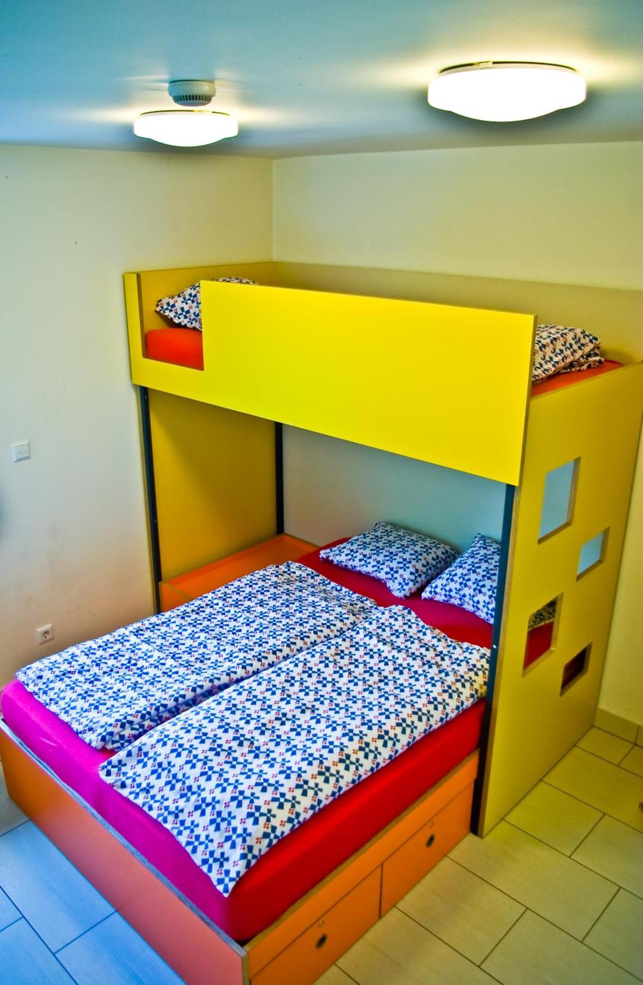 Simbol Rooms With Free Private Parking Любляна Экстерьер фото